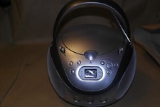 ONN CD PLAYER BOOMBOX WITH