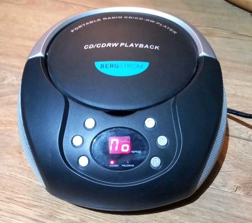 Bergstorm portable radio - portable, cd